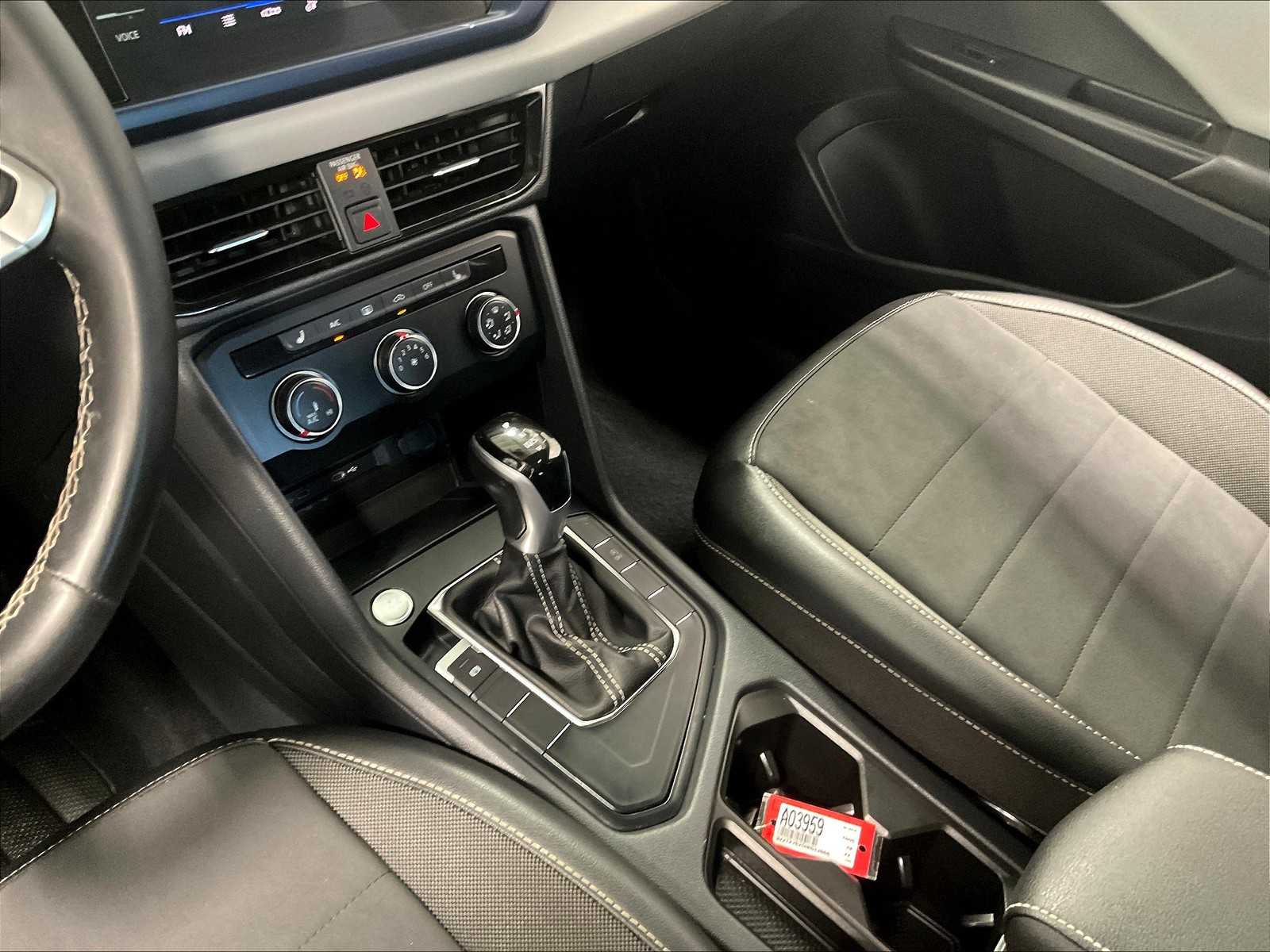 2022 Volkswagen Taos SE photo 16