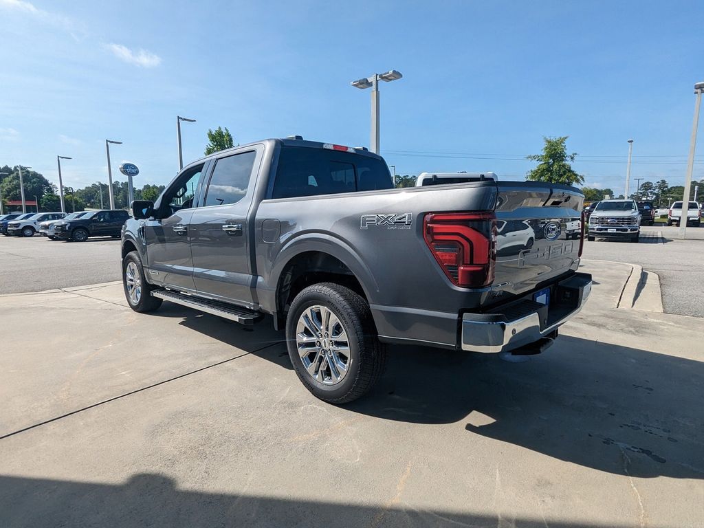 2025 Ford F-150 Lariat photo 6