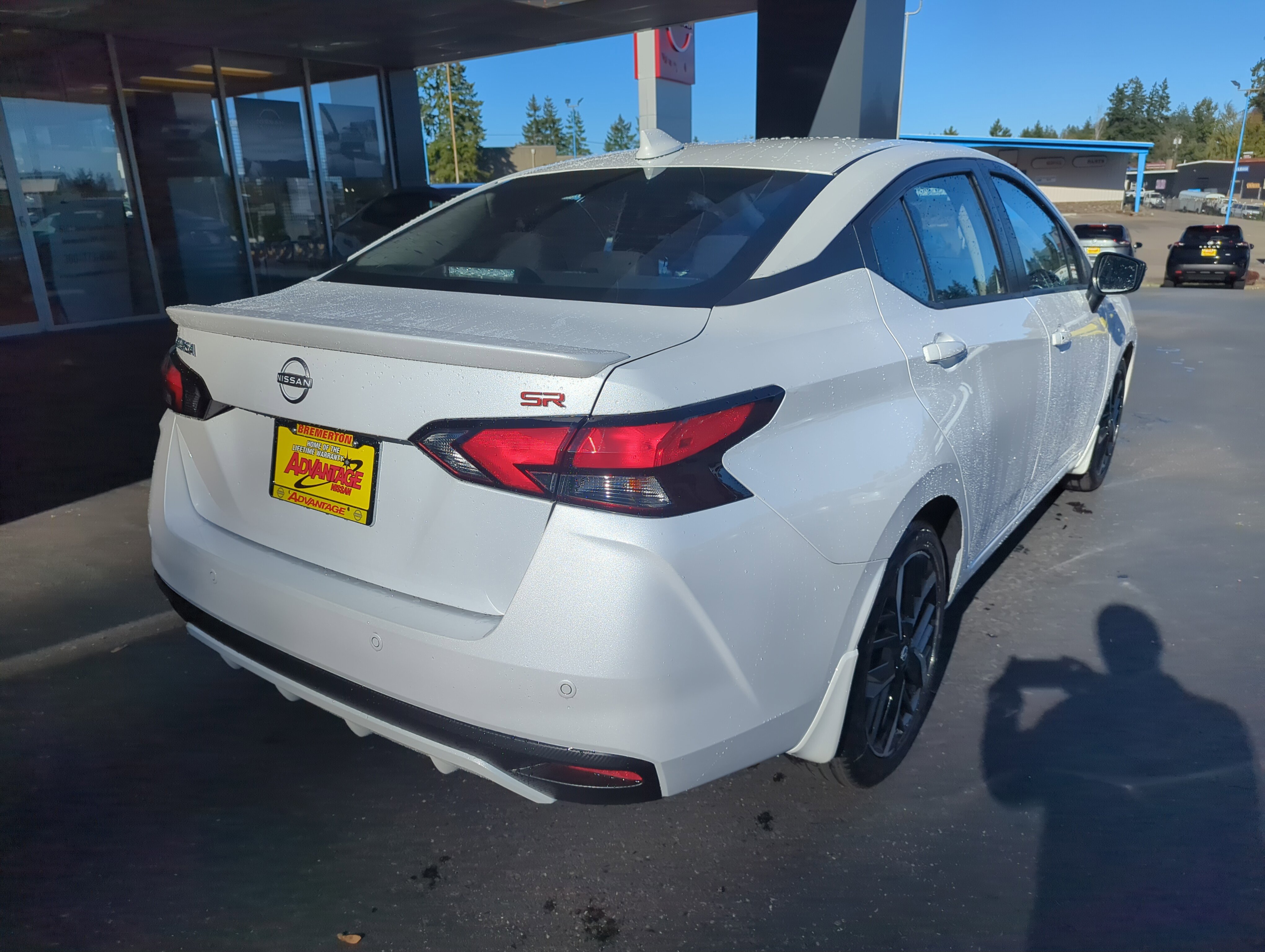2025 Nissan Versa SR photo 2