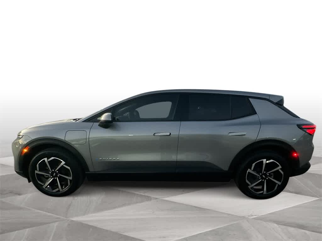 2025 Chevrolet Equinox EV LT photo 4