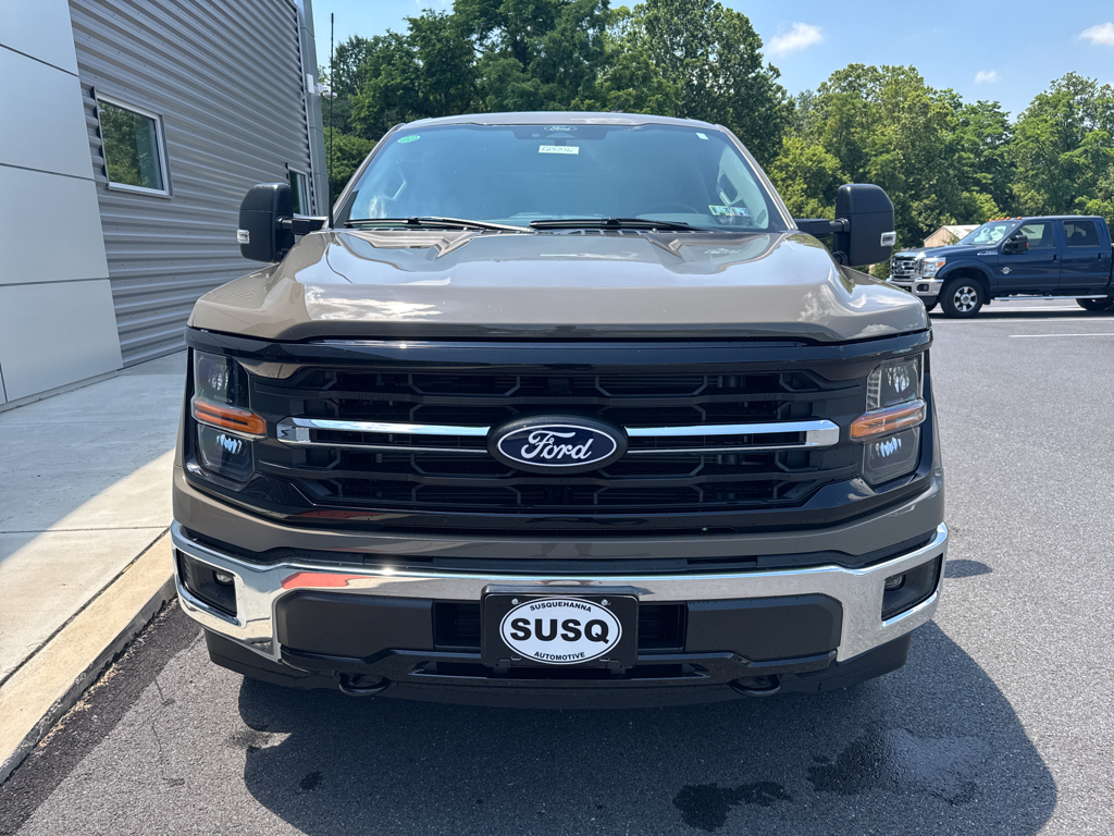 2025 Ford F-150 XLT photo 2