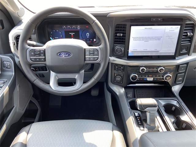 2025 Ford F-150 Lariat photo 8