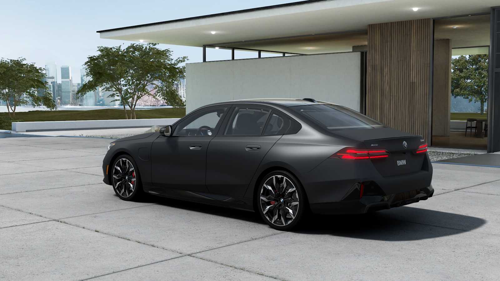 2026 Bmw 550e xDrive photo 2