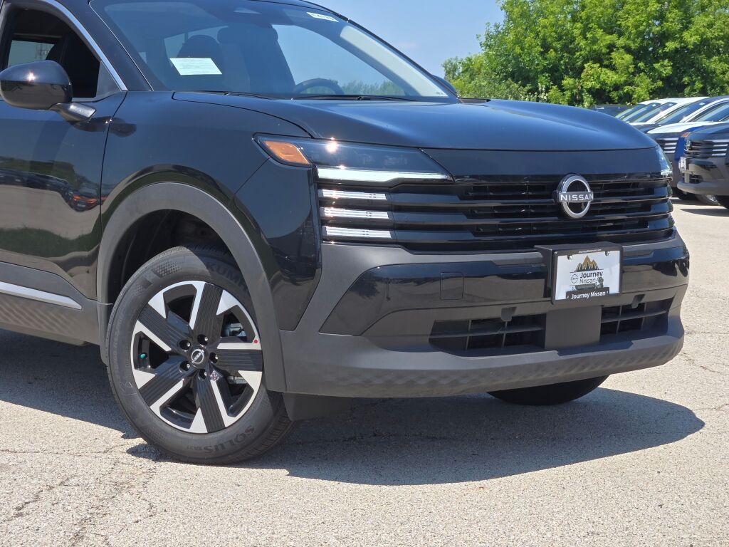 2025 Nissan Kicks SV photo 2