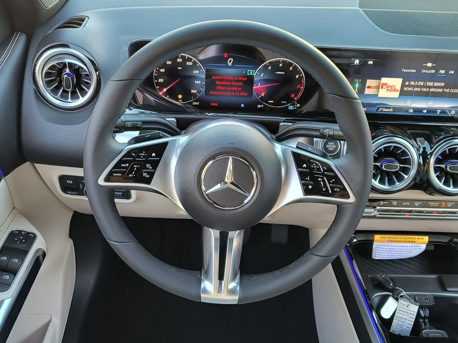 2025 Mercedes Benz GLB 250 photo 7