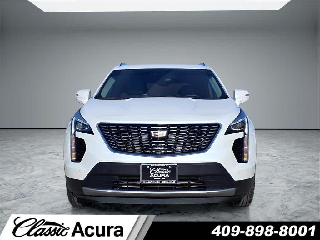 2022 Cadillac XT4 Premium Luxury photo 3