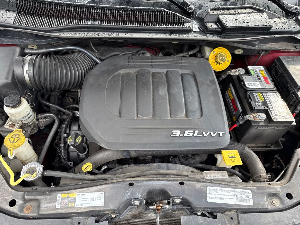 2015 Dodge Grand Caravan R/T photo 13