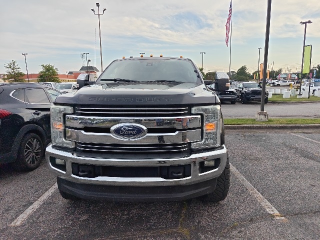 2019 Ford F-350 Lariat photo 3