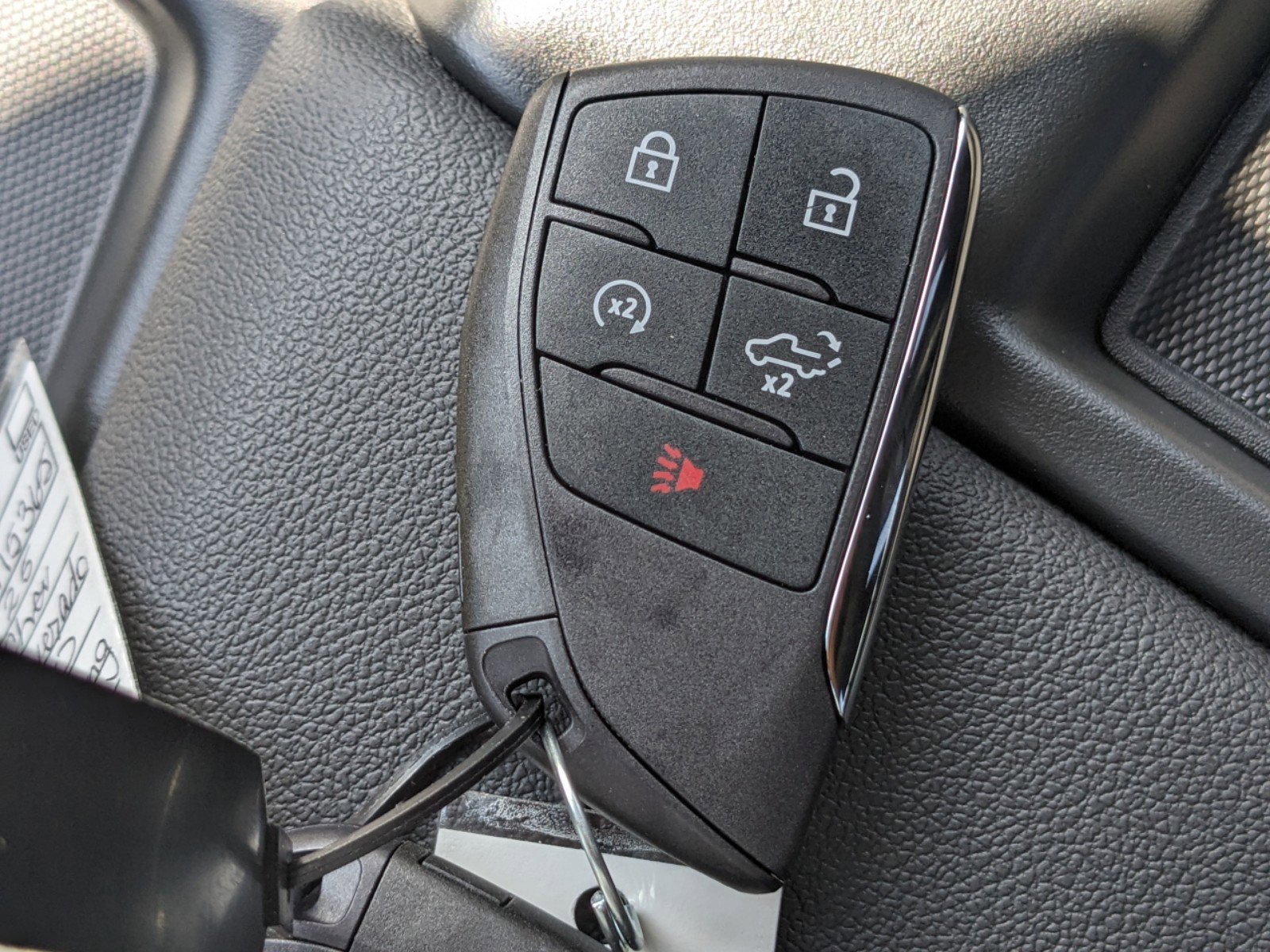 2025 Chevrolet Silverado 1500 LT photo 30
