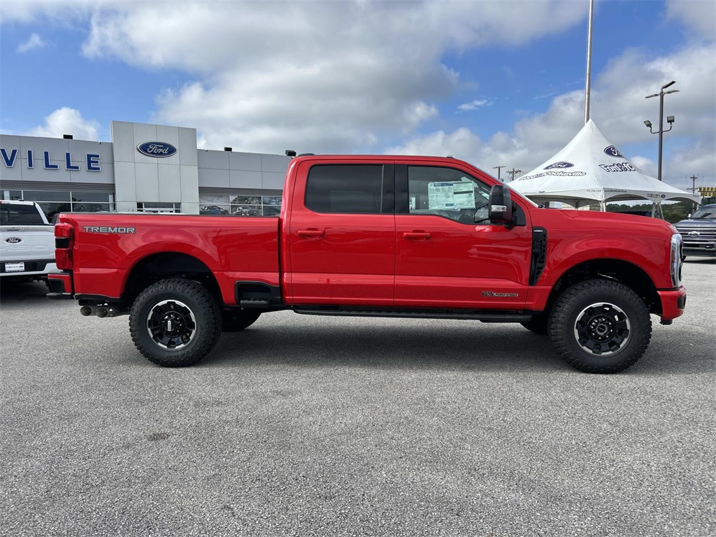 2026 Ford F-250 Lariat photo 2