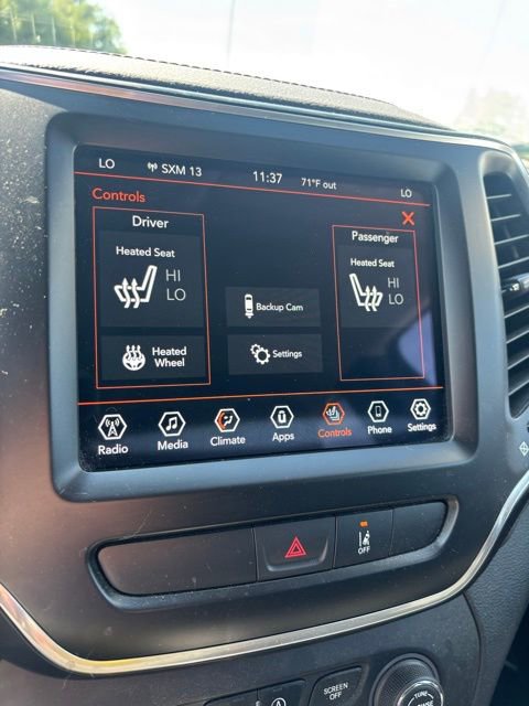 2022 Jeep Cherokee Latitude Lux photo 21