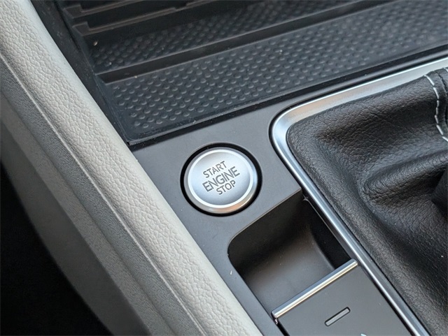2025 Volkswagen Jetta 1.5T SE photo 17