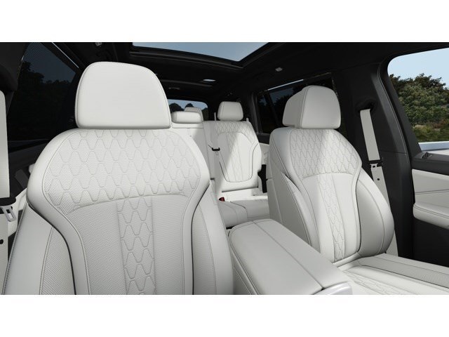2026 Bmw X7 M60i photo 10