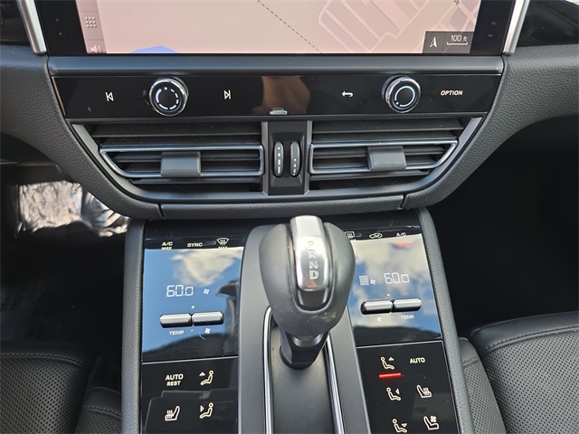 2022 Porsche Macan Base photo 22