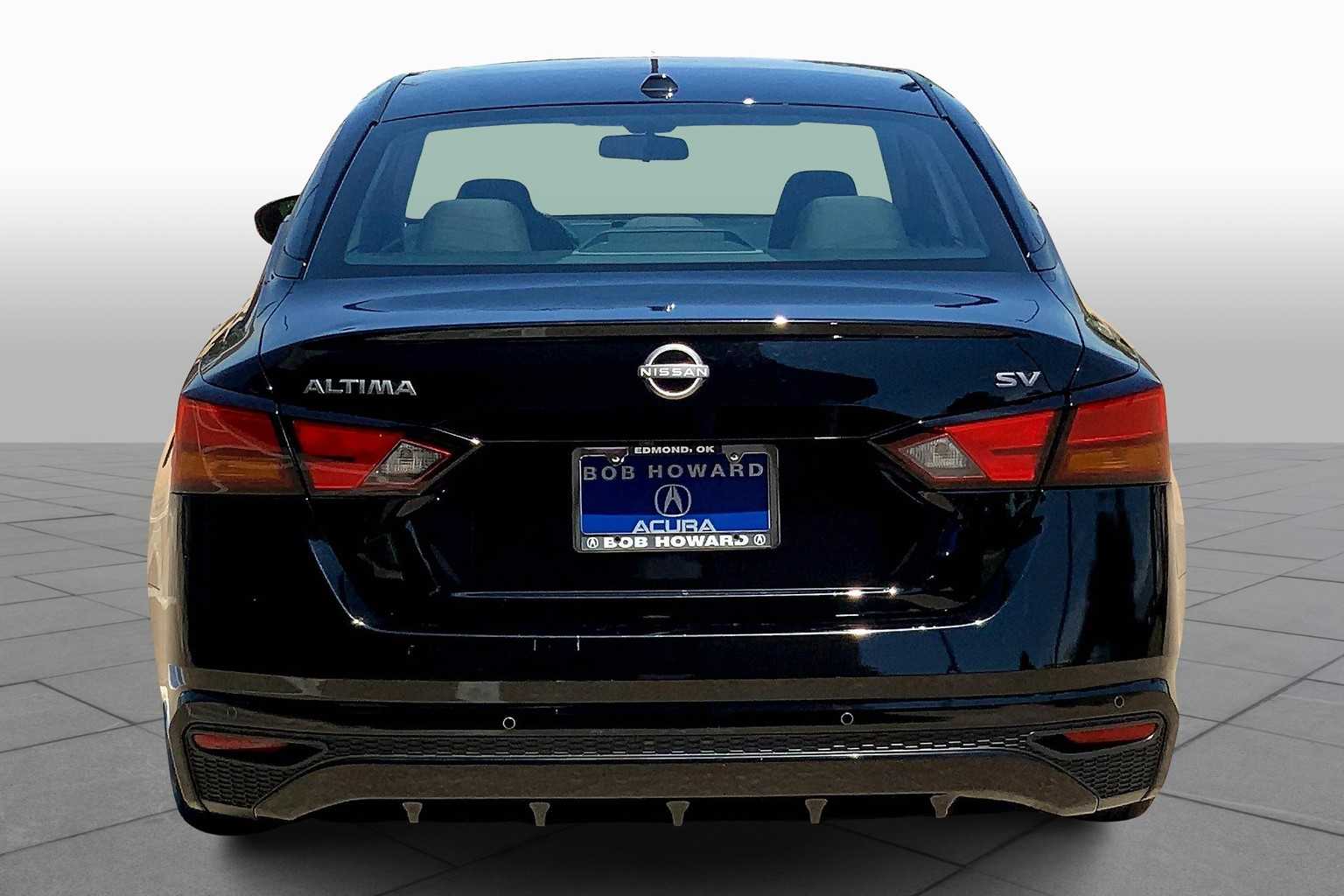 2023 Nissan Altima 2.5 SV photo 4