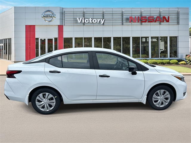 2025 Nissan Versa S photo 2