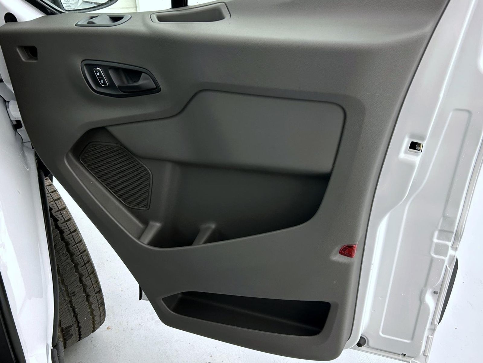 2025 Ford Transit photo 15