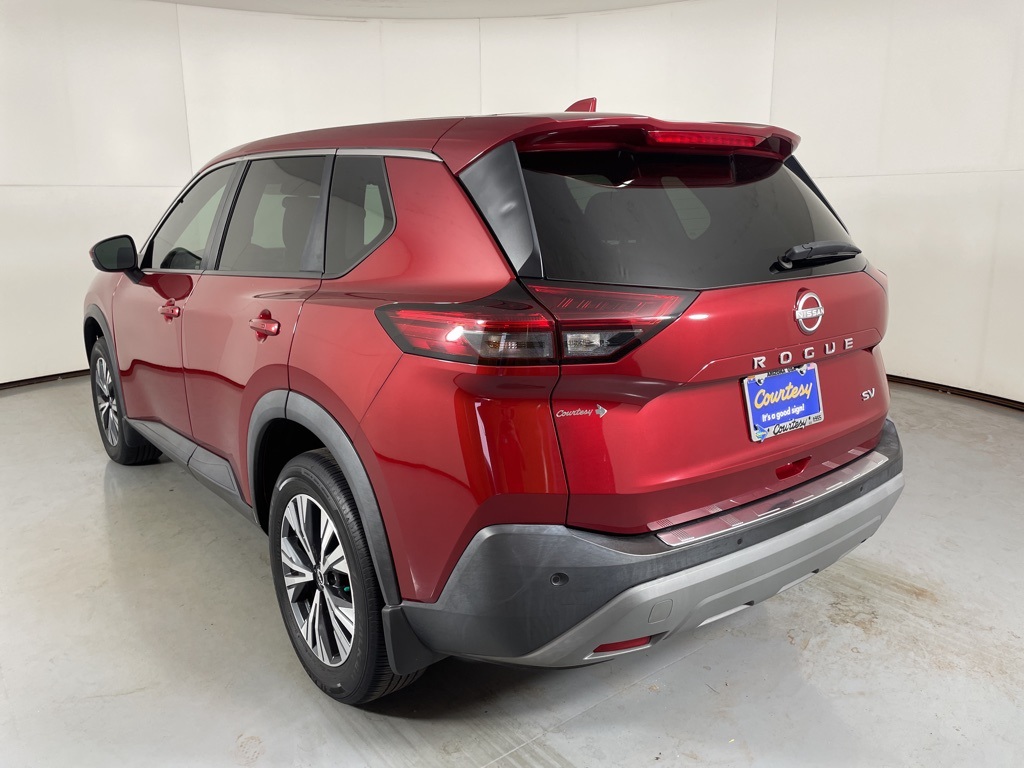 2022 Nissan Rogue SV photo 6