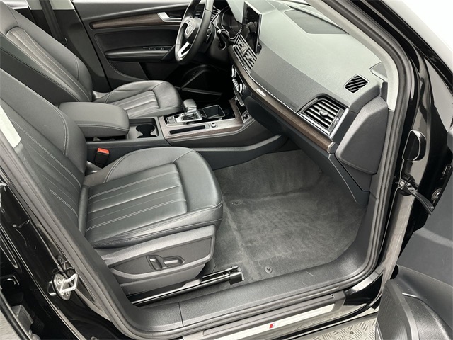 2023 Audi Q5 45 S line Premium Plus photo 17