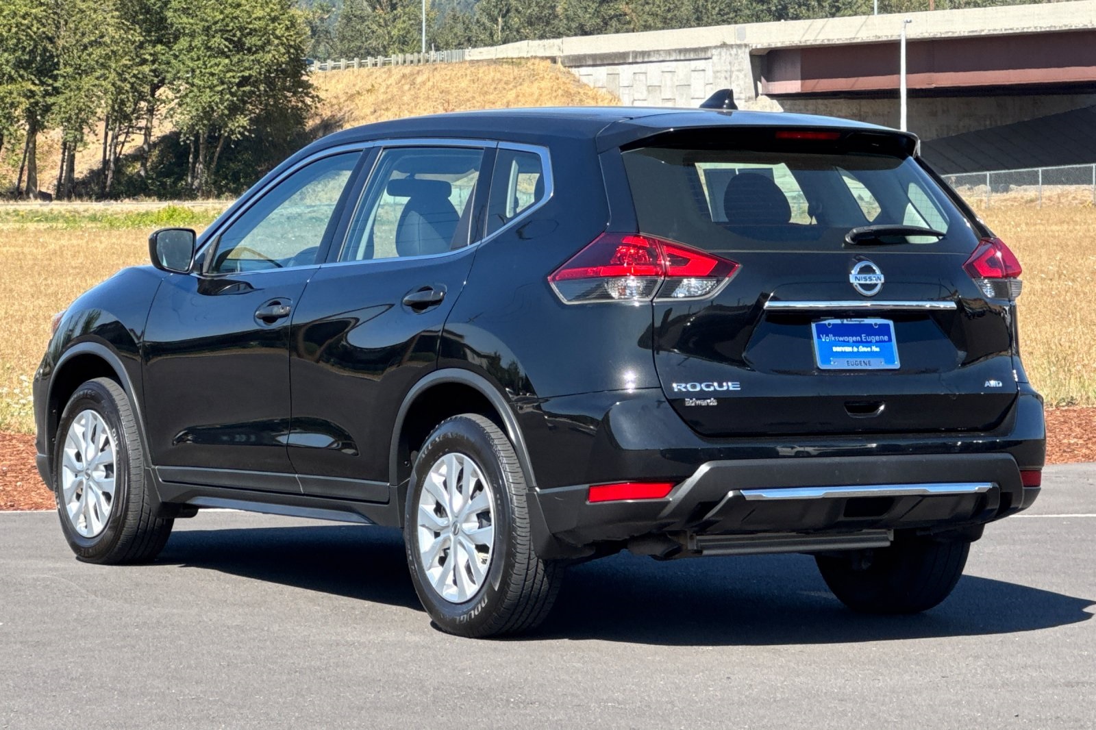 2018 Nissan Rogue S photo 3