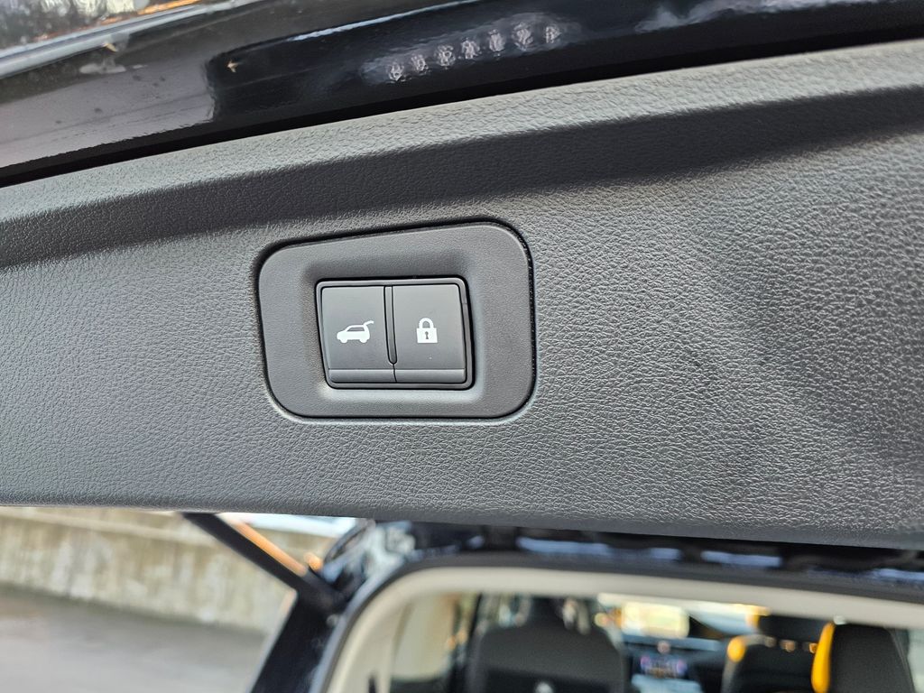 2025 Infiniti QX80 Sensory photo 16