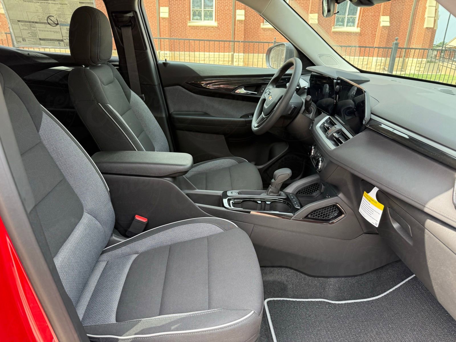 2026 Chevrolet Trailblazer LS photo 4