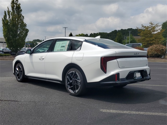 2025 Kia K4 GT-Line photo 3