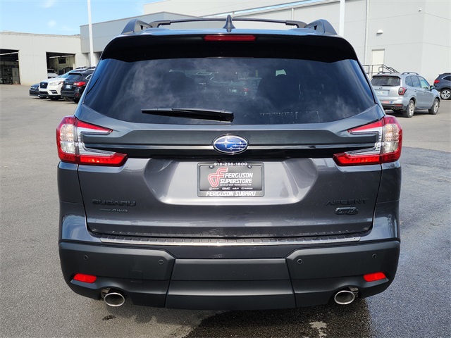 2025 Subaru Ascent Onyx Edition photo 3
