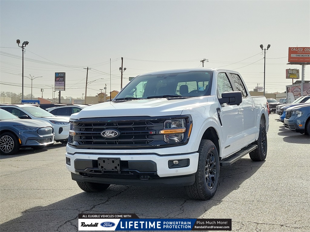 2025 Ford F-150 XLT photo 2