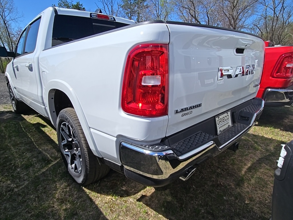 2025 Ram 1500 Laramie photo 3
