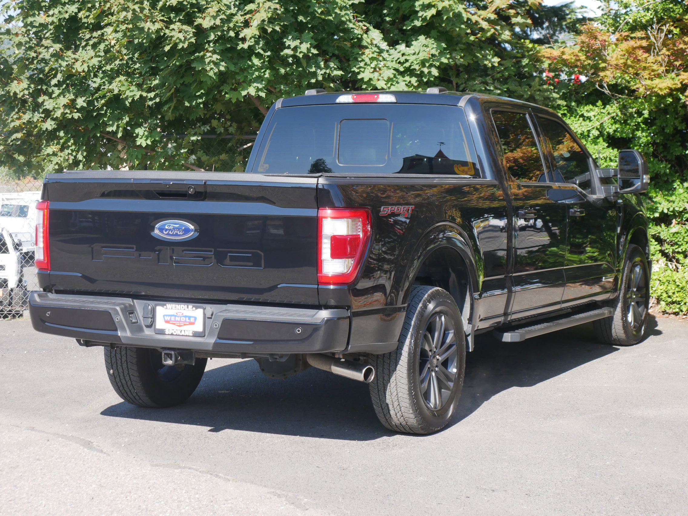 2023 Ford F-150 Lariat photo 26