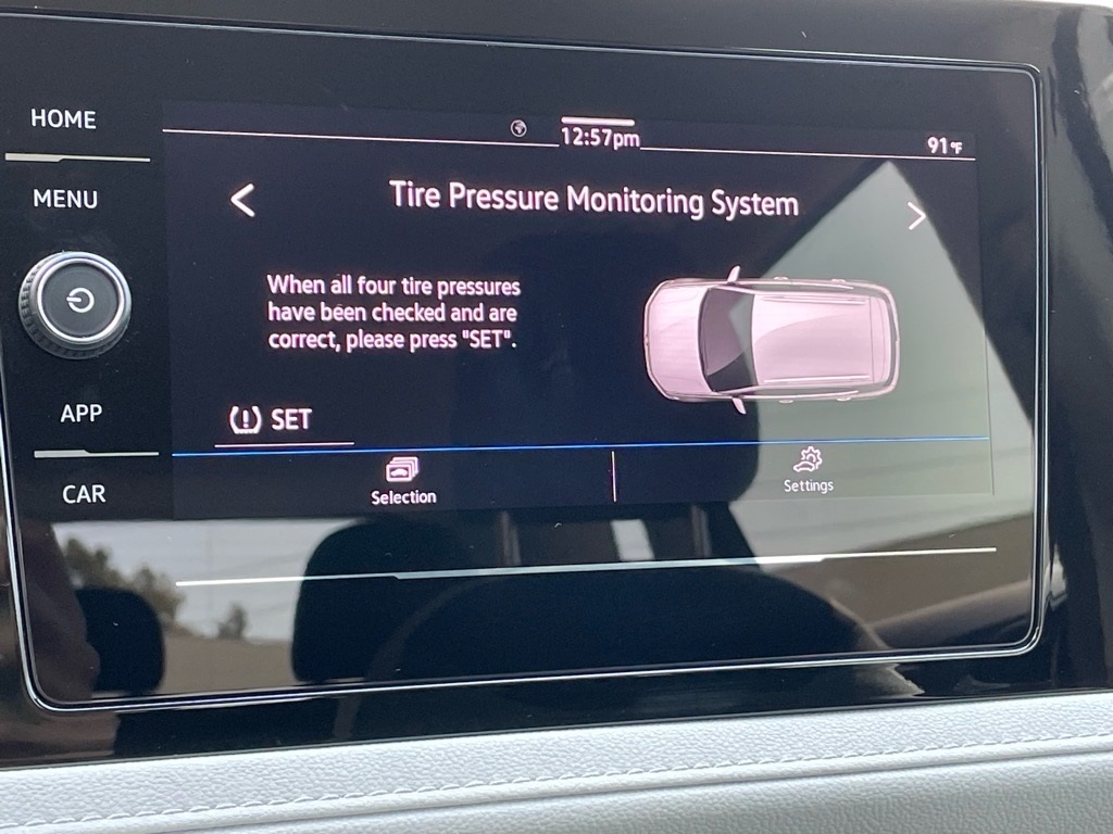 2025 Volkswagen Taos S photo 8