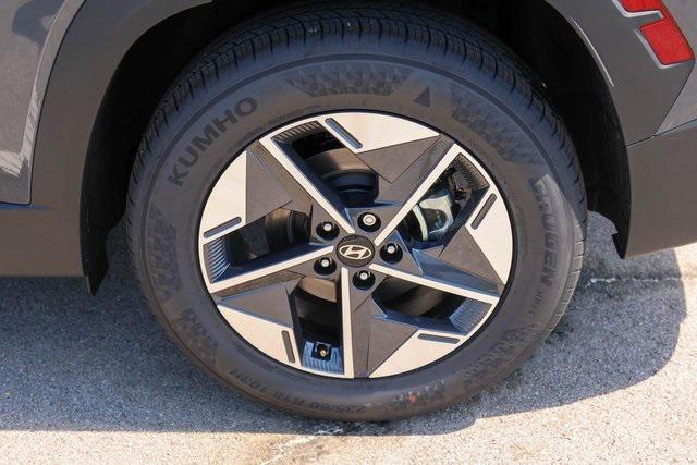 New 2025 Gray Hyundai SEL Convenience FWD image 5