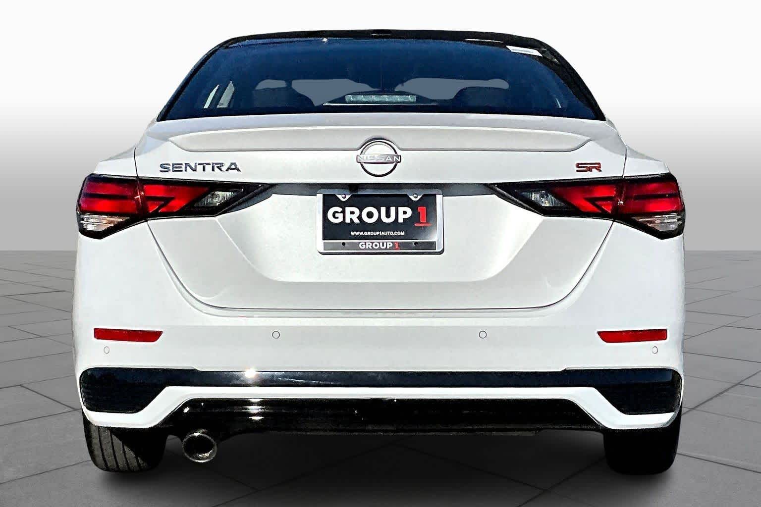 2025 Nissan Sentra SR photo 4