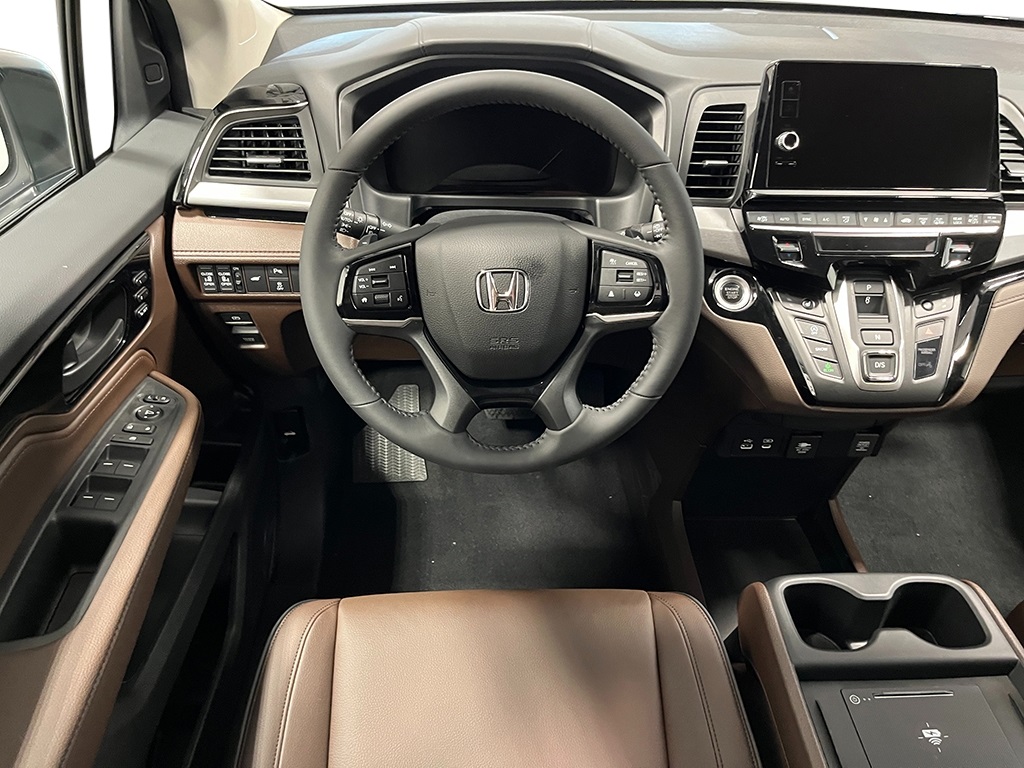 2026 Honda Odyssey Touring photo 24
