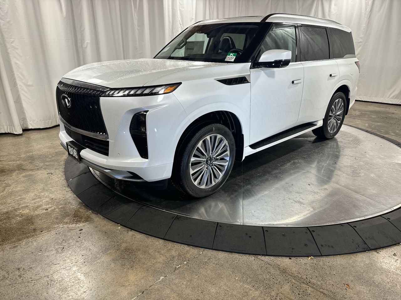 2025 INFINITI QX80 Sensory 4WD's photo