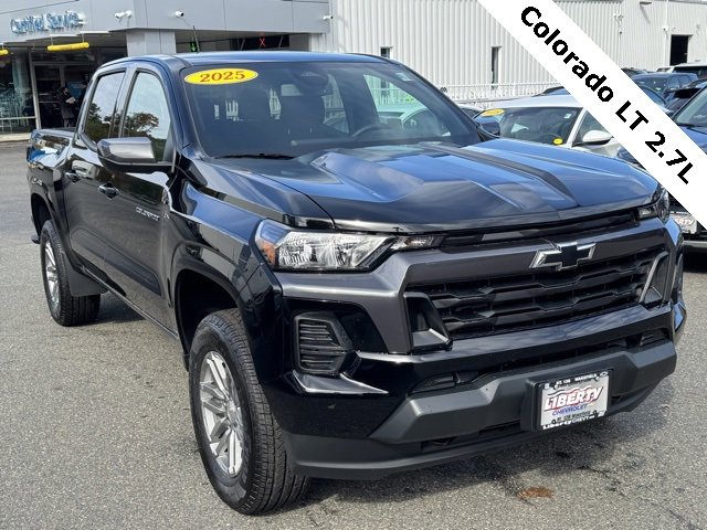 2025 Chevrolet Colorado Work Truck LT photo 2