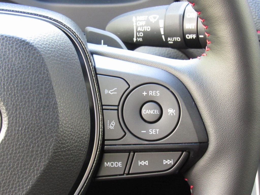 2025 Toyota RAV4 Hybrid XSE photo 25