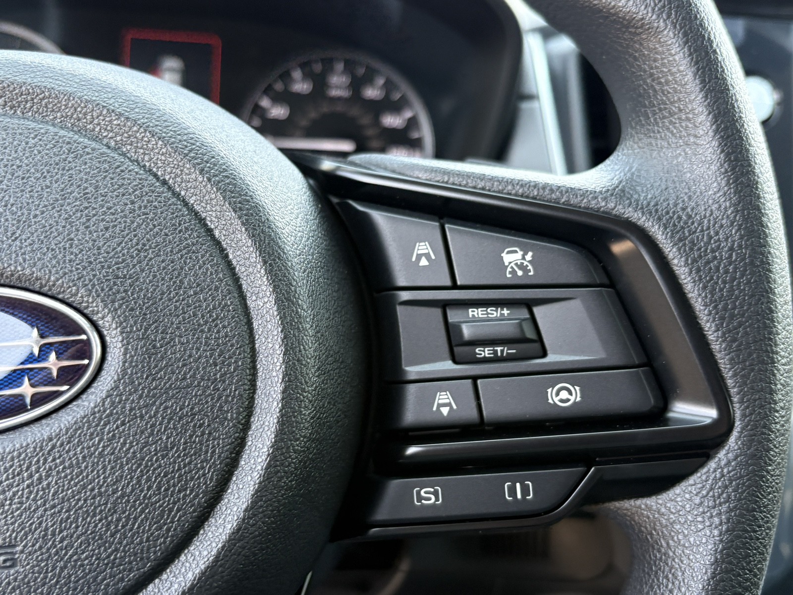 New 2025 Ice Silver Metallic Subaru Premium image 16