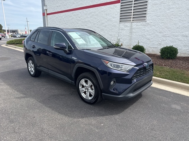 2021 Toyota RAV4 Hybrid XLE photo 2