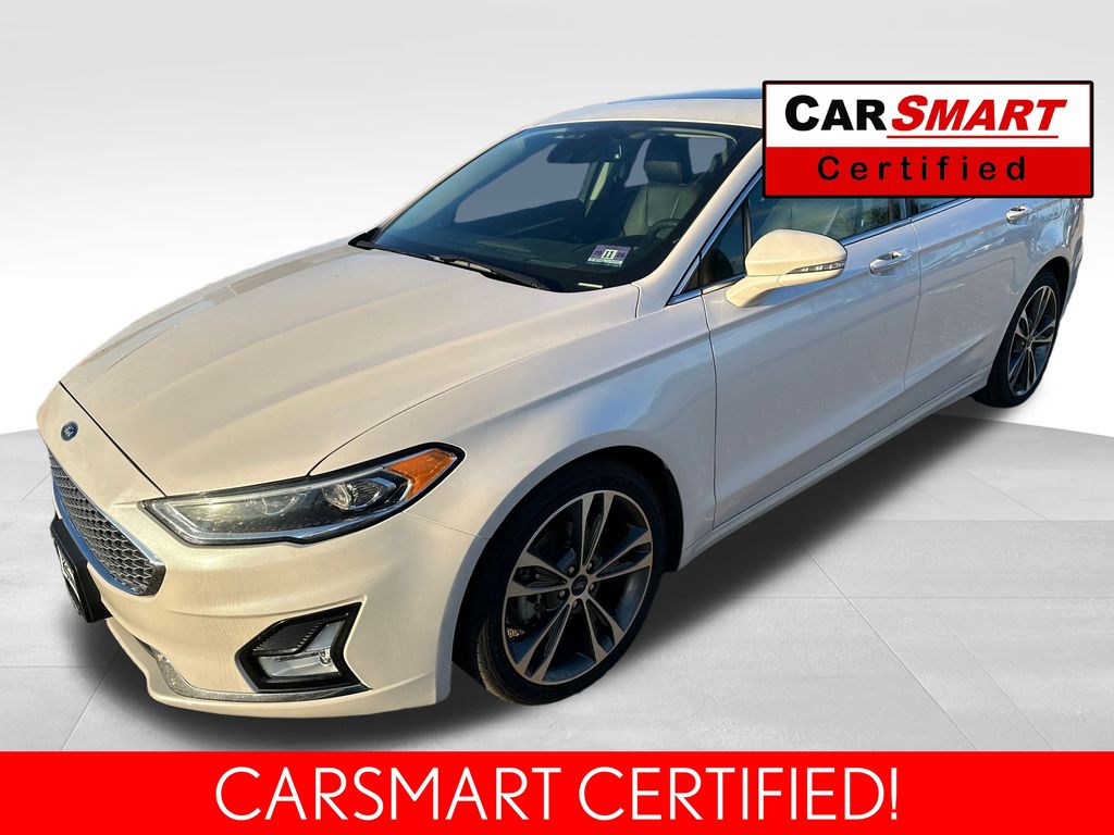 2019 Ford Fusion Titanium's photo