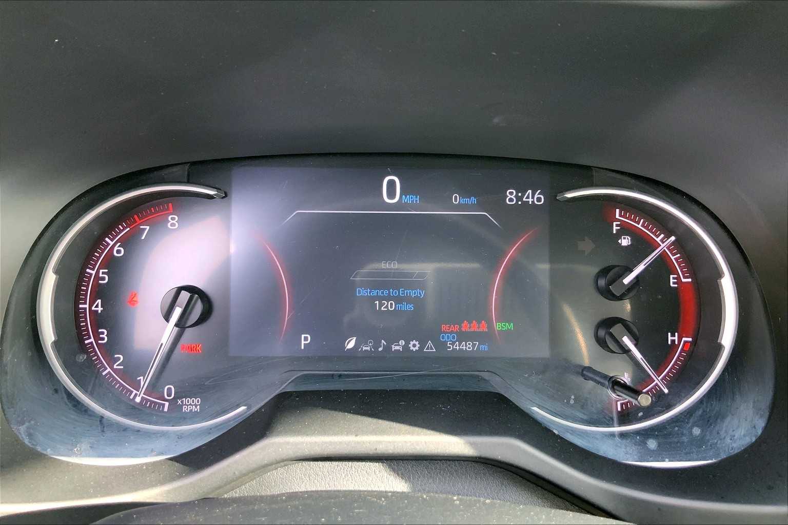 2023 Toyota RAV4 XLE photo 22