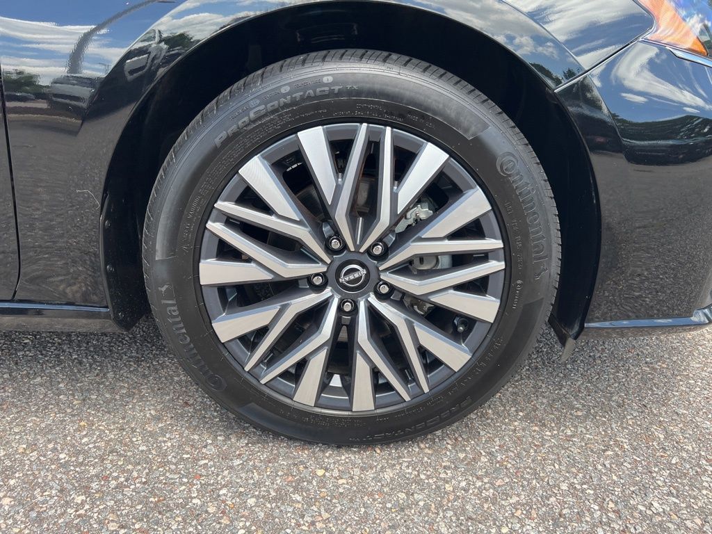 2024 Nissan Altima 2.5 SV photo 18