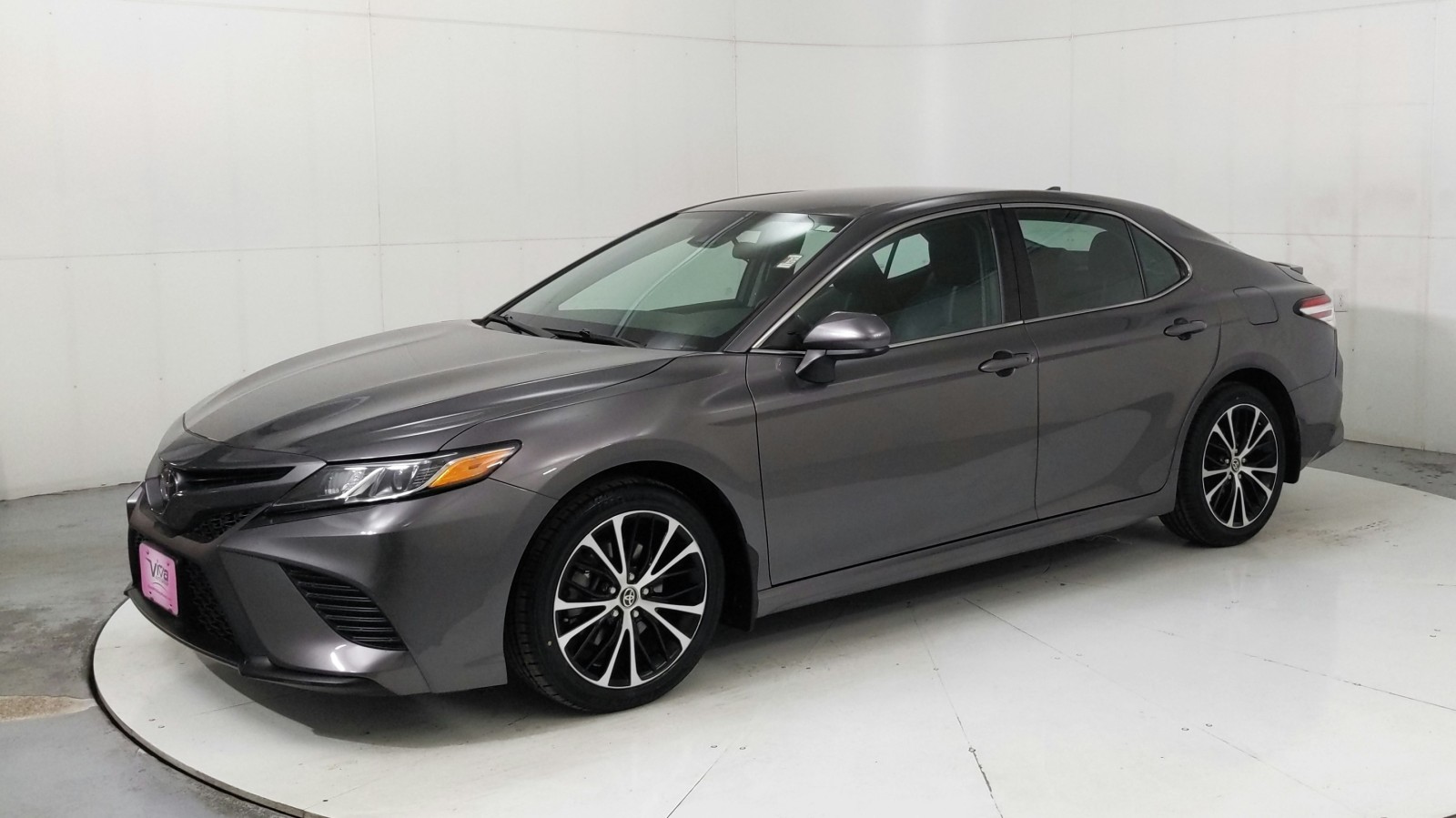 Used 2020 Predawn Gray Mica Toyota SE image 1