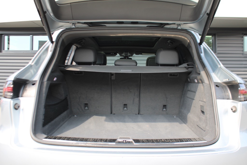 2021 Porsche Cayenne S photo 33