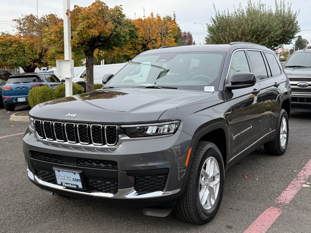 2025 Jeep Grand Cherokee Laredo X photo 4