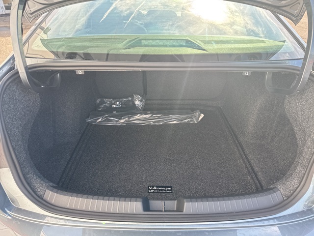 2025 Volkswagen Jetta 1.5T SE photo 8