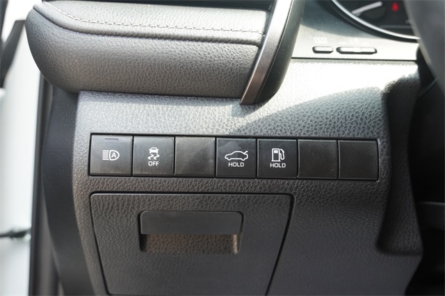 2024 Toyota Camry SE photo 19