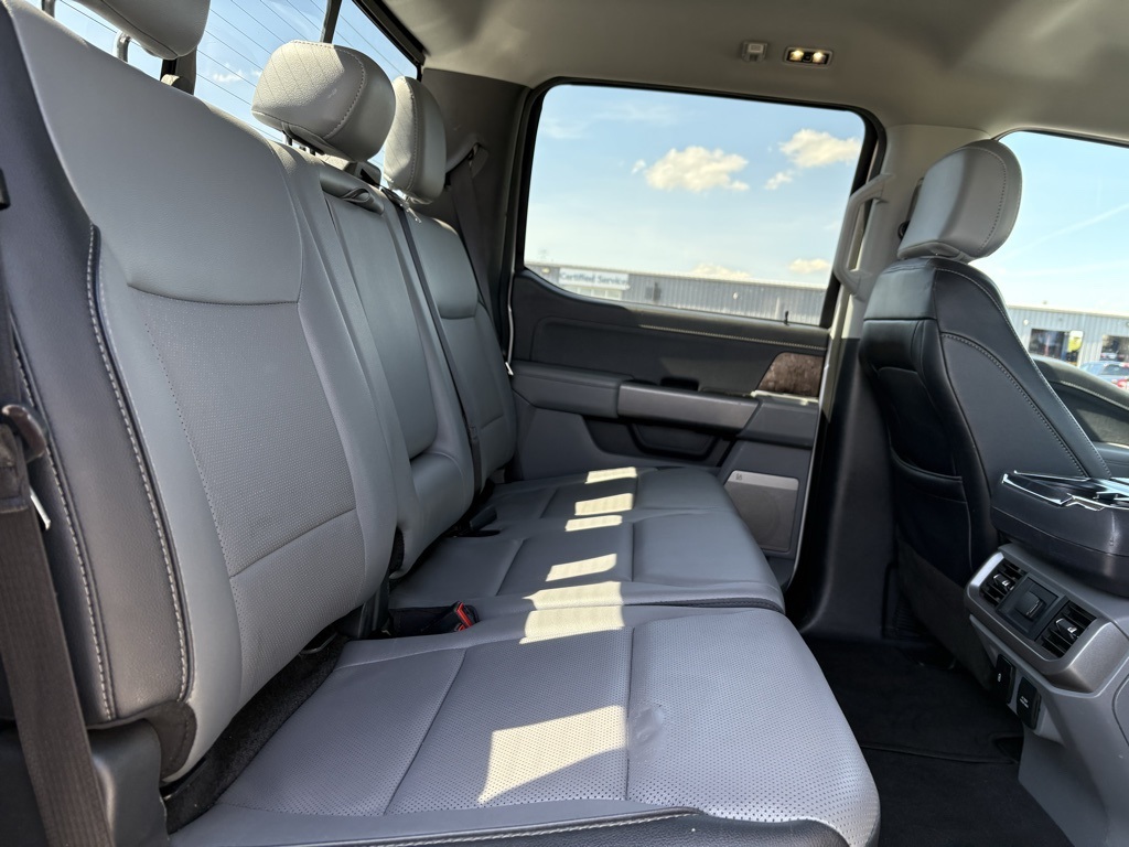 2023 Ford F-150 Lariat photo 28