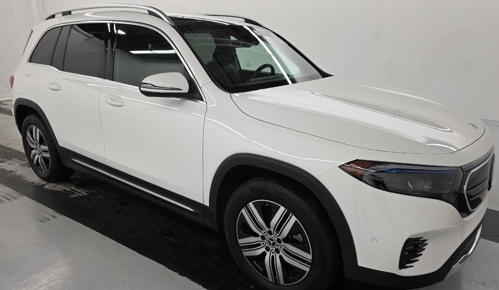 2023 Mercedes Benz EQB 300 4MATIC photo 3